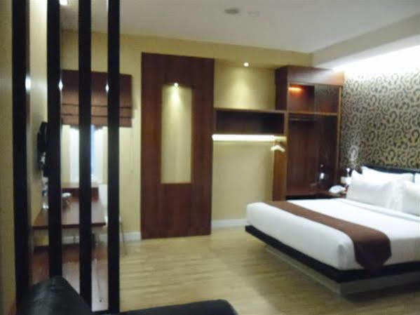 Citihub Hotel Yogyakarta Exterior foto